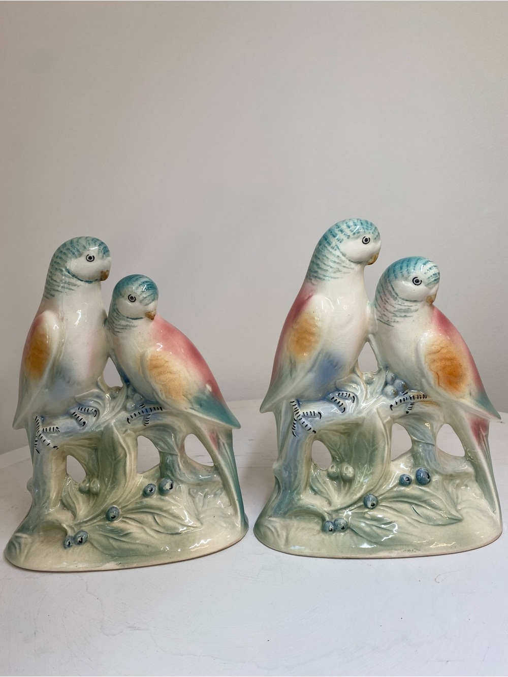 Vintage Spaulding porcelain pair of parakeet figurines‎ pastel budgies parrots